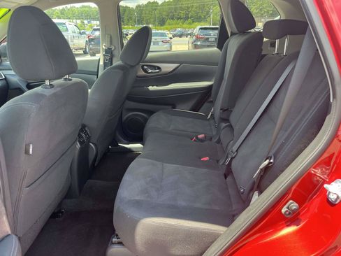 Used 2016 Nissan Rogue SV w/ SV Premium Package FWD image 11