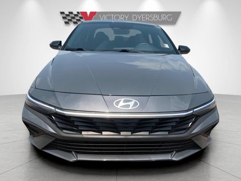 Used 2026 Hyundai Elantra Sport FWD image 9