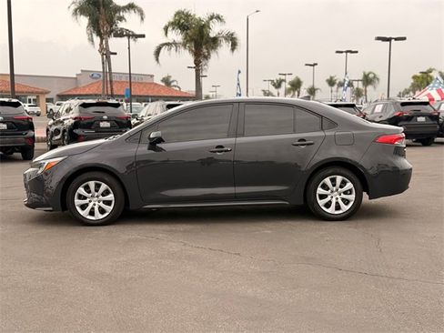 Used 2025 Toyota Corolla LE image 9