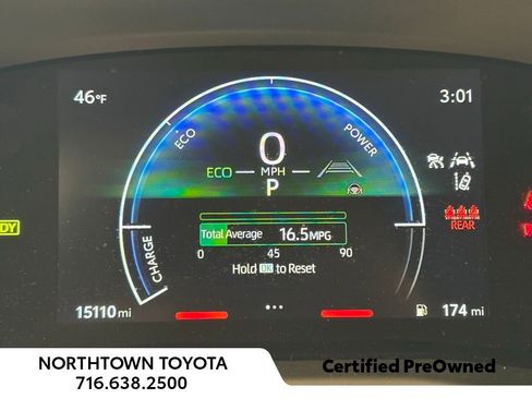 Used 2025 Toyota Camry LE w/ Convenience Package image 9