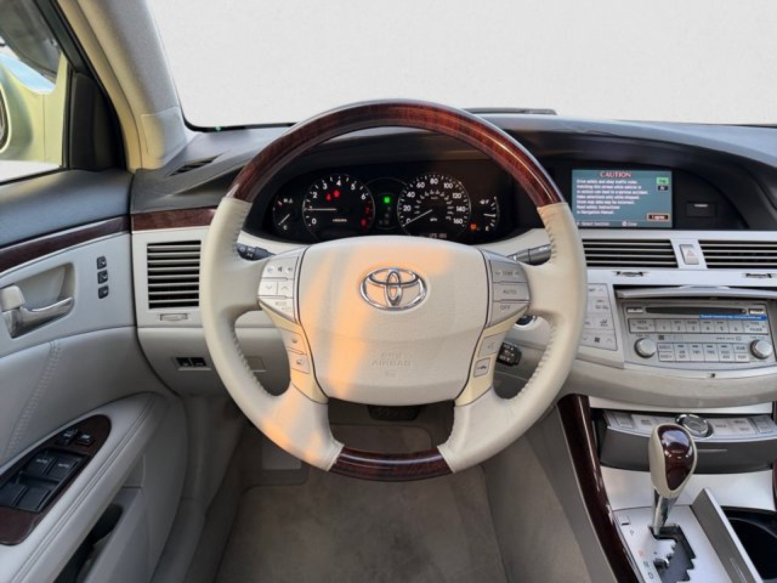 Used 2009 Toyota Avalon Limited FWD image 15