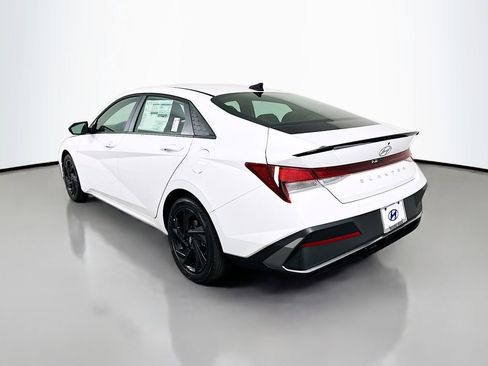 New 2026 Hyundai Elantra Sport image 7