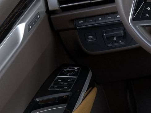New 2026 Cadillac Escalade ESV Luxury AWD/4WD image 22