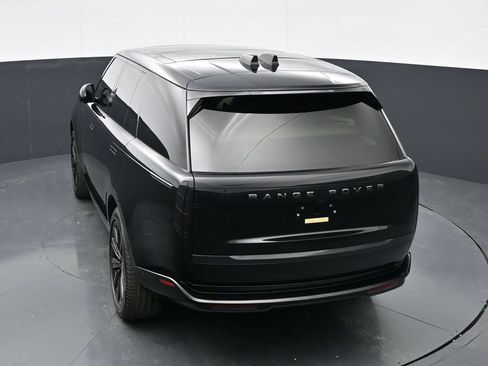 Used 2024 Land Rover Range Rover Autobiography AWD/4WD image 40