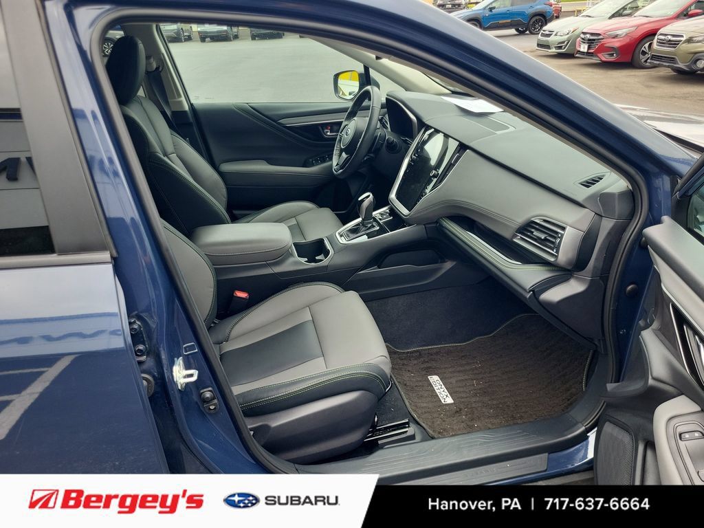 Used 2024 Subaru Outback Onyx Edition AWD/4WD image 12