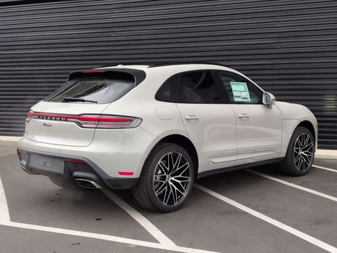 New 2026 Porsche Macan image 9