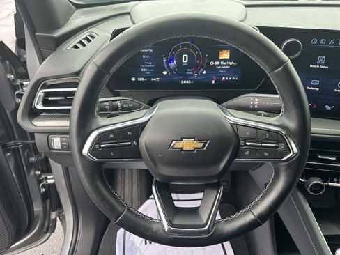 Certified 2025 Chevrolet Traverse LT image 18