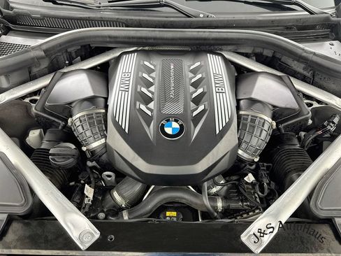 Used 2022 BMW X7 M50i w/ Executive Package AWD/4WD image 39