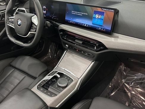 Used 2025 BMW 430i Convertible w/ Premium Package RWD image 18