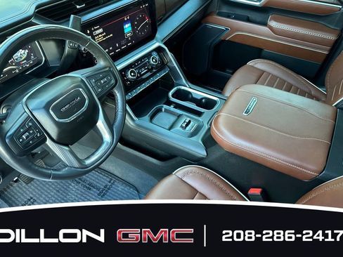 Used 2024 GMC Sierra 2500 Denali Ultimate AWD/4WD image 4