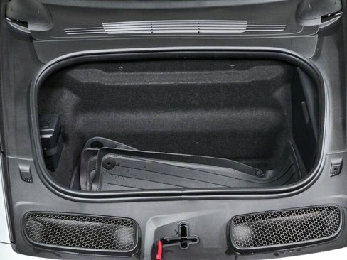 Used 2026 Porsche 911 GT3 RWD image 28