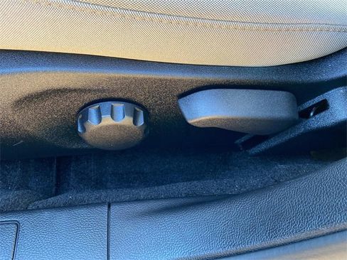 Used 2018 Ford Fusion S image 15