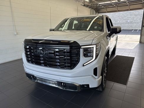Used 2024 GMC Sierra 1500 Denali Ultimate AWD/4WD image 3