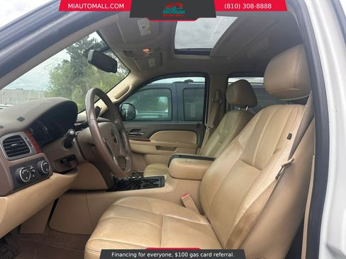 Used 2012 GMC Yukon SLT w/ SLT-2 Equipment Package AWD/4WD image 9