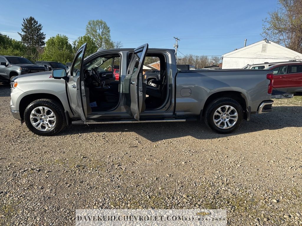 Certified 2025 Chevrolet Silverado 1500 LTZ AWD/4WD image 29