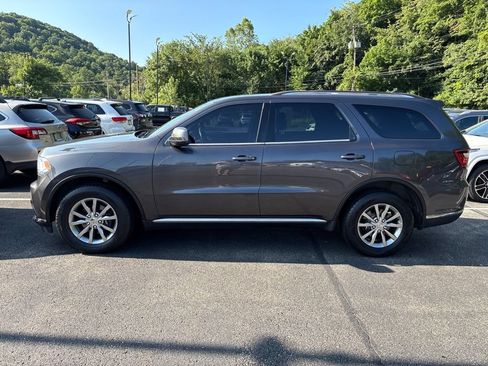 Used 2017 Dodge Durango SXT w/ Quick Order Package 23B AWD/4WD image 2