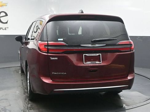 Used 2023 Chrysler Pacifica Touring-L FWD image 37