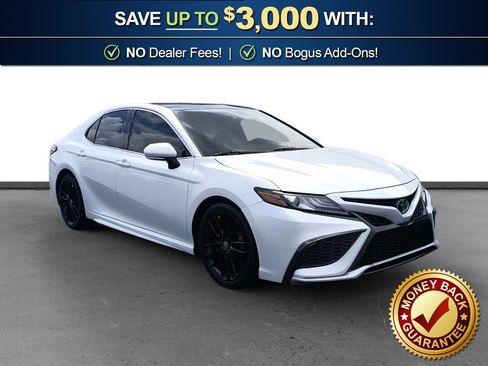Used 2021 Toyota Camry XSE FWD image 10