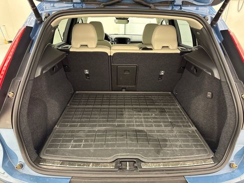 Used 2023 Volvo XC40 B5 Plus w/ Driver Assist Package image 30