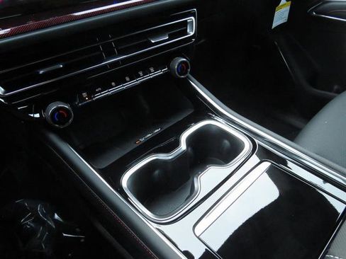 New 2026 Chevrolet Traverse Z71 w/ Enhanced Driving Package image 24