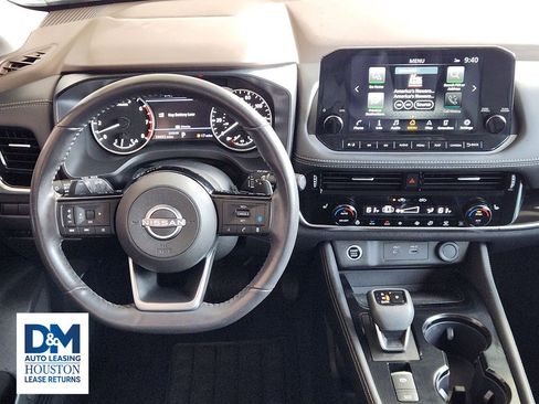 Used 2022 Nissan Rogue SL w/ SL Premium Package image 35