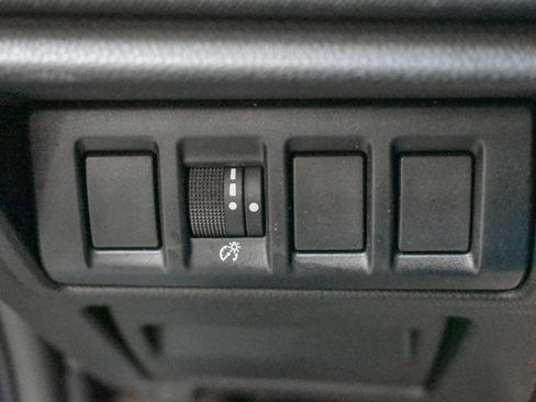 Used 2024 Subaru Outback Premium image 17