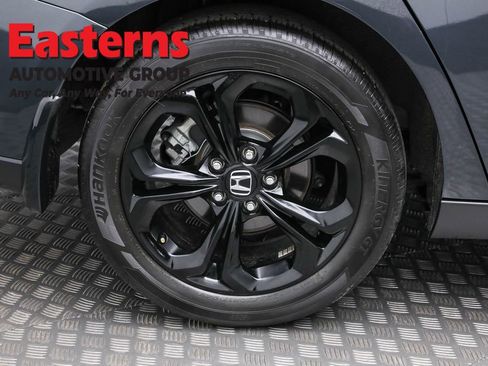 Used 2025 Honda Accord SE image 30