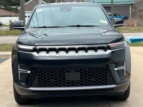 New 2026 Jeep Grand Wagoneer 4WD image 45