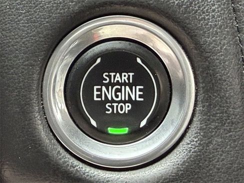 Used 2023 Chevrolet Suburban Premier image 21