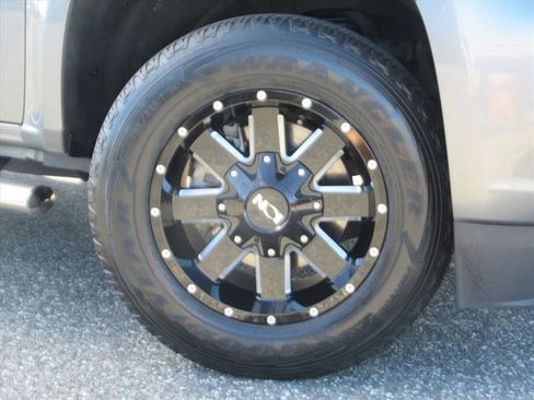 Used 2021 Chevrolet Colorado W/T w/ WT Convenience Package image 9