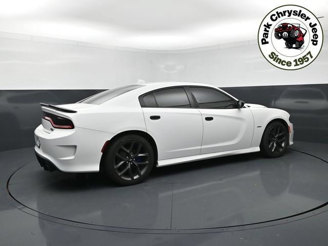 Used 2019 Dodge Charger R/T w/ Blacktop Package RWD image 6