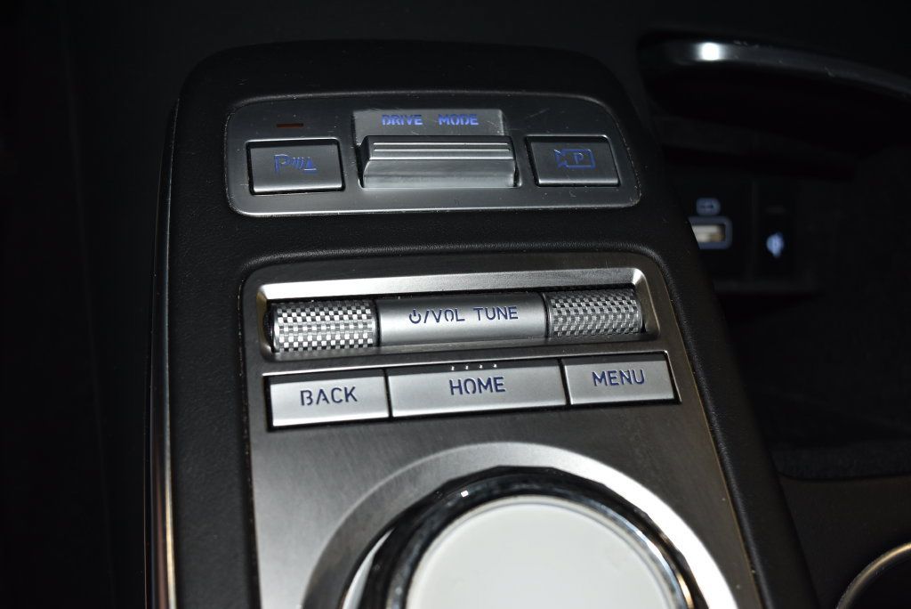 Used 2025 Genesis GV70 2.5T AWD/4WD image 14