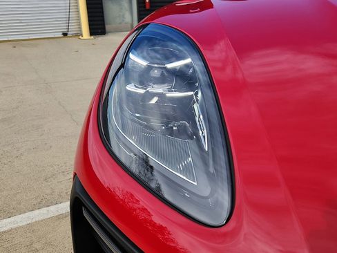 New 2026 Porsche Macan S image 8