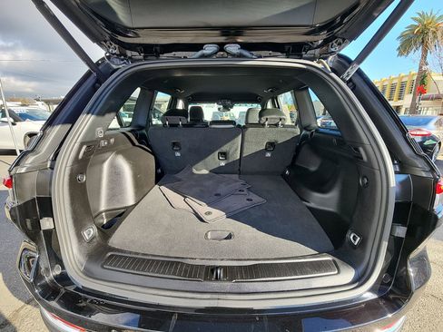 Certified 2024 Jeep Grand Cherokee Limited image 20