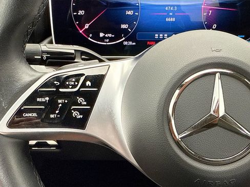 Used 2025 Mercedes-Benz C 300 Sedan image 11