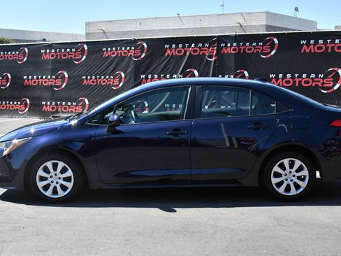 Used 2024 Toyota Corolla LE FWD image 4