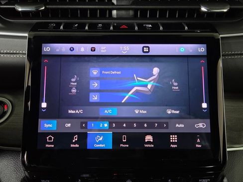 New 2025 Jeep Grand Cherokee Limited w/ Trailer Tow Package image 25