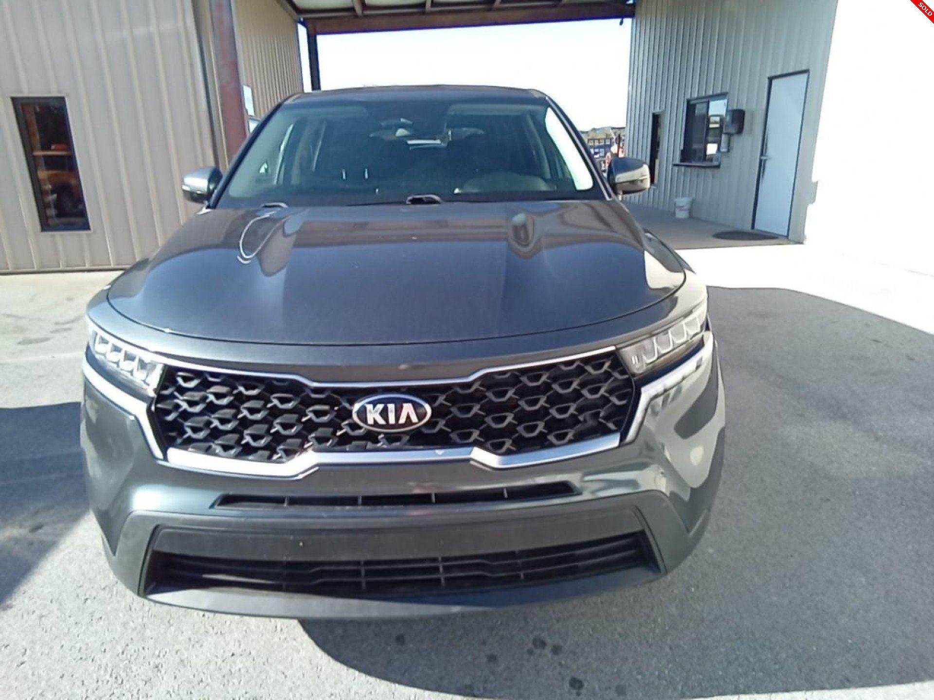 Used 2021 Kia Sorento LX AWD/4WD image 11