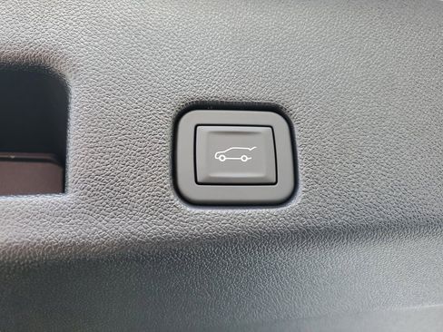 New 2026 Chevrolet Traverse LT w/ Midnight/Sport Edition image 9