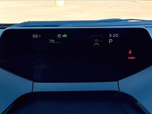 Used 2024 Toyota Prius LE image 12