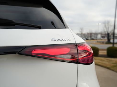 New 2026 Mercedes-Benz GLC 300 GLC 300 image 15