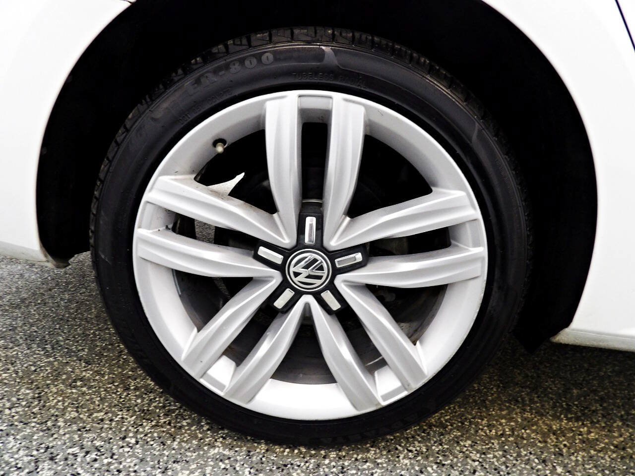 Used 2017 Volkswagen Passat 1.8T SE FWD image 21