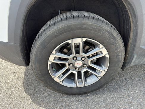 Used 2025 GMC Terrain Elevation AWD/4WD image 10
