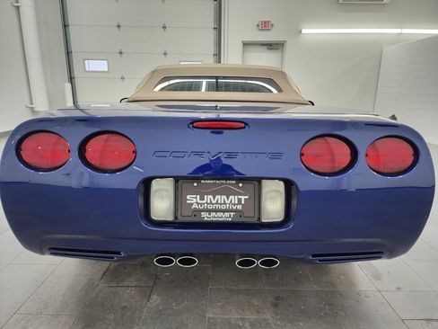 Used 2004 Chevrolet Corvette Convertible w/ Preferred Equipment Group image 25