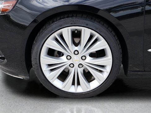 Used 2015 Chevrolet Impala LTZ image 9