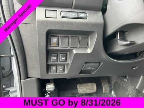 Used 2025 Nissan Frontier PRO-4X AWD/4WD image 17
