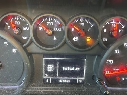 Used 2022 Chevrolet Silverado 1500 Custom image 8