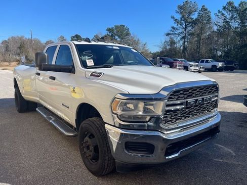 Used 2022 RAM 3500 Tradesman w/ Chrome Appearance Group image 7