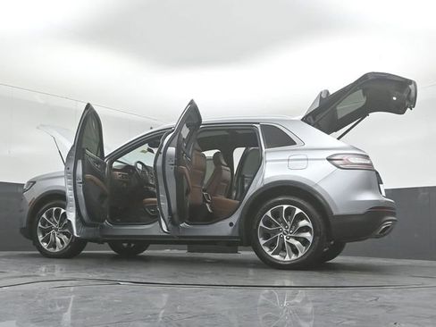 Certified 2023 Lincoln Nautilus Reserve w/ Luxury Package image 58