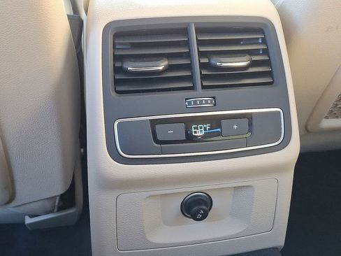 Certified 2023 Audi A4 2.0T Premium w/ Convenience Package image 10